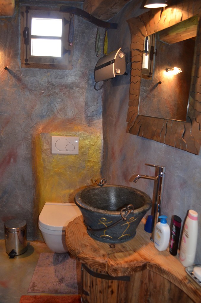 Hay Lofts Valde Escape